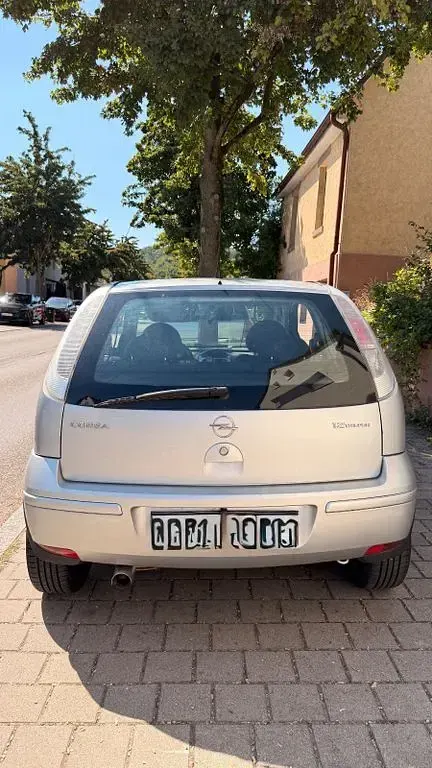 Gebraucht Opel Corsa 80 PS (58 kW) 2006 Silber Kleinwagen