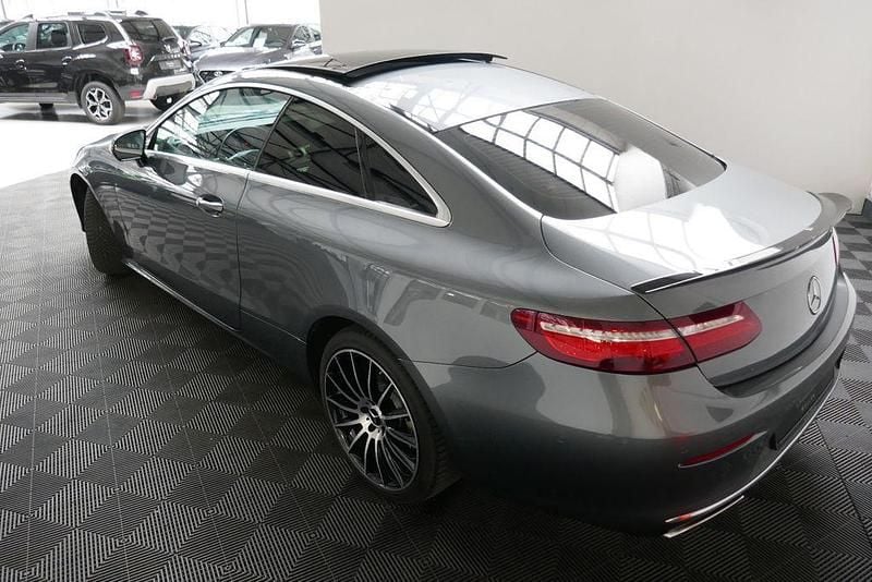 Gebraucht Mercedes E300 245 PS (180 kW) 2017 Selenitgrau (metallic) Coupé