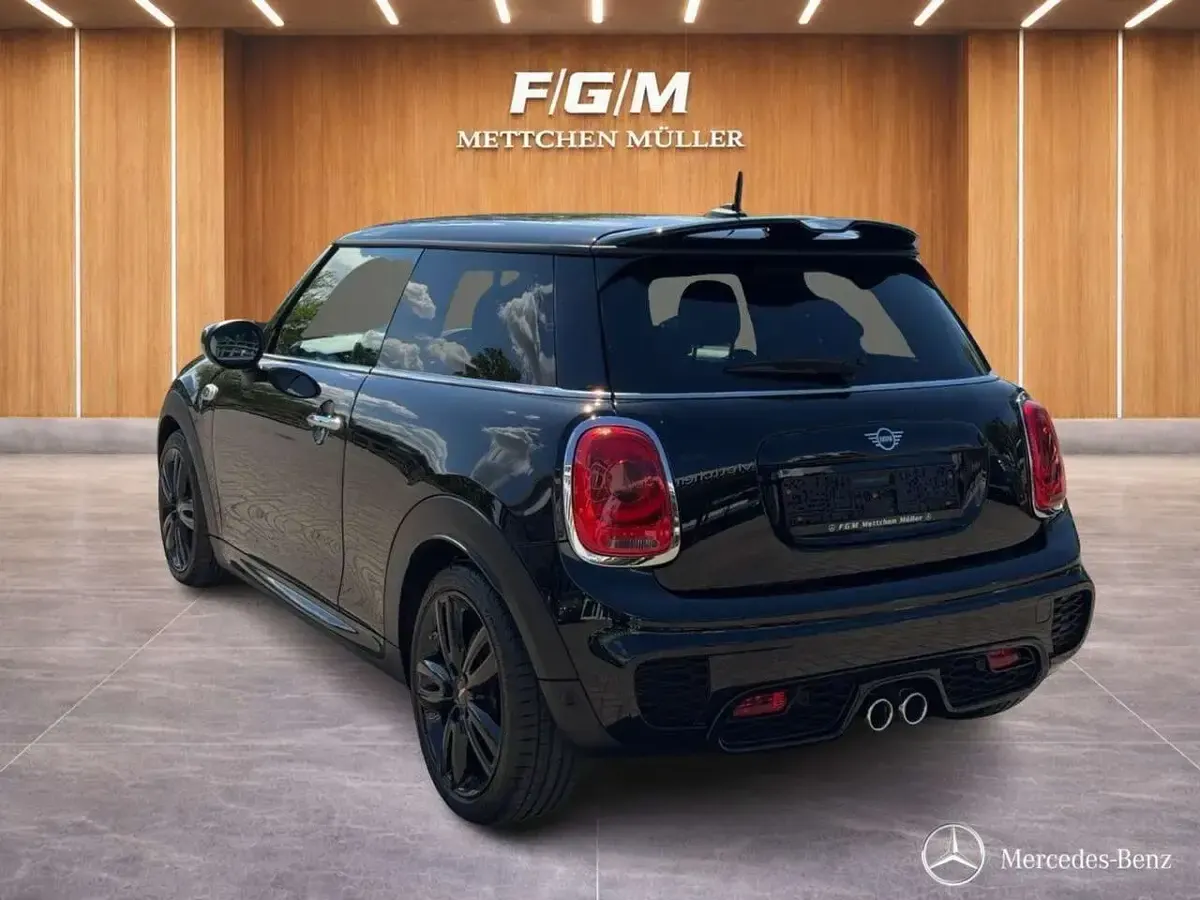Gebraucht Mini John Cooper Works 192 PS (141 kW) 2020 Midnight black Kleinwagen