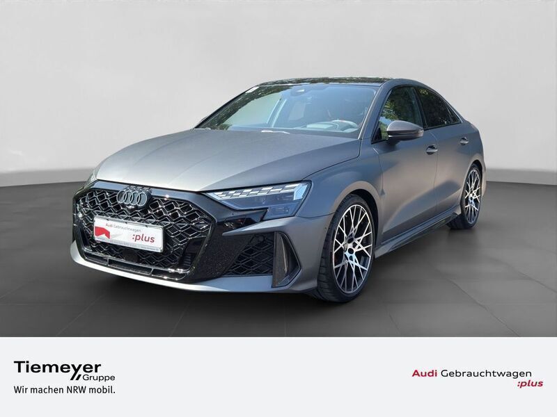 Grau Gebraucht 2024 Audi RS3 Design Kleinwagen | 73.770 € - Bild 1/4