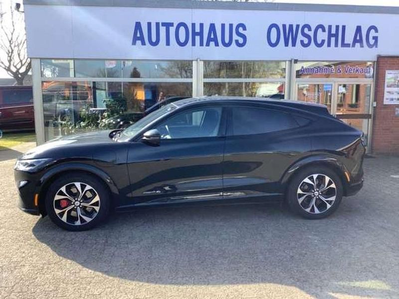 Gebraucht Ford Mustang Extended Range 351 PS (258 kW) 2022 Iridiumschwarz metallic SUV