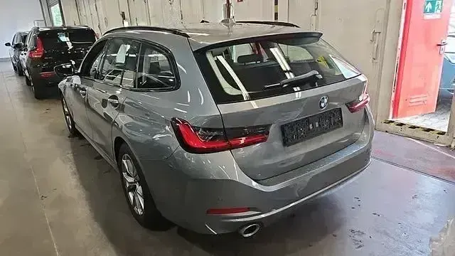 Gebraucht BMW 320 Shadowline 250 PS (183 kW) 2024 Grau Kombi