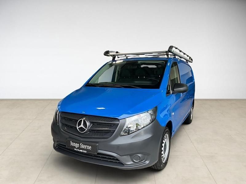 Enzianblau Gebraucht 2022 Mercedes Vito Van / Kleinbus | 27.251 € (Superpreis) - Bild 1/4