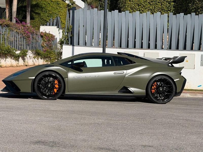 Gebraucht Lamborghini Huracán 640 PS (470 kW) 2023 Coupé