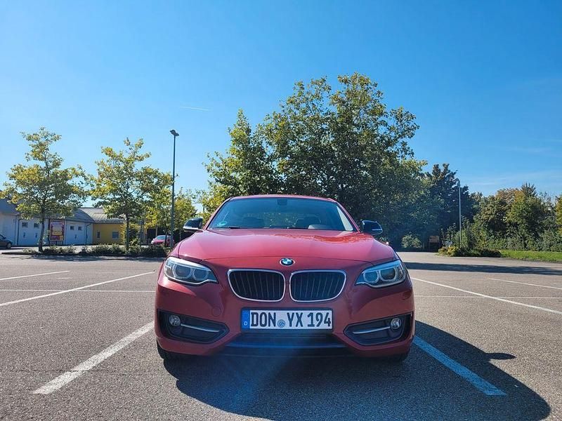 Rot Gebraucht 2014 BMW 220 Sport Line Coupé | 10.500 € (Guter Preis) - Bild 1/4