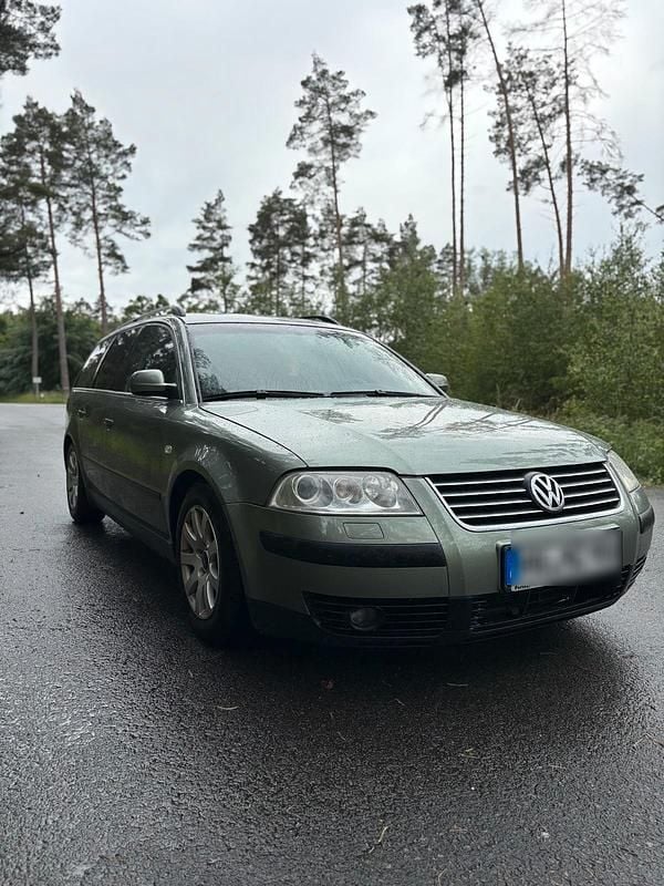 Andere farben Gebraucht 2003 VW Passat Kombi | 1.000 € (Superpreis) - Bild 1/3