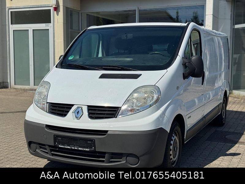 Gebraucht Renault Trafic 114 PS (83 kW) 2008 Weiß Van / Kleinbus