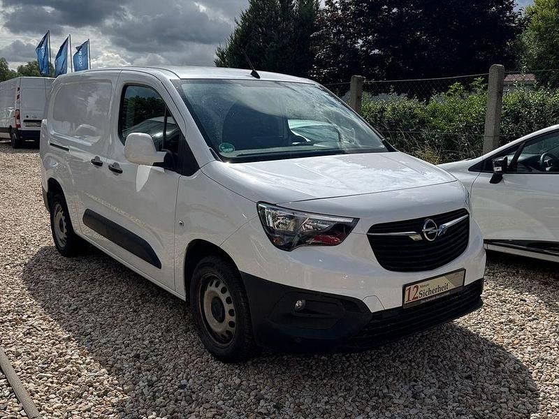 Gebraucht Opel Combo Edition 131 PS (96 kW) 2021 Weiß Van / Kleinbus