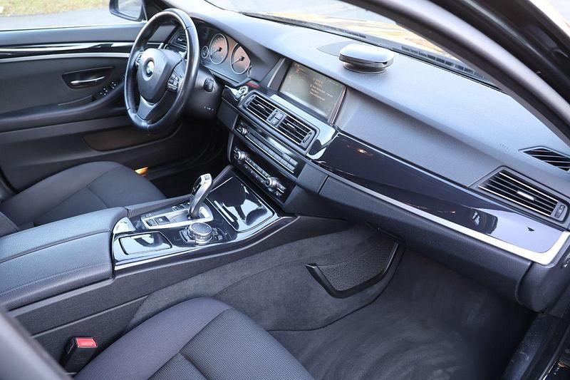 Gebraucht BMW 520 Performance 190 PS (139 kW) 2016 Schwarz Kombi