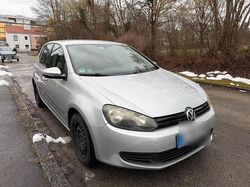Gebraucht VW Golf VI 80 PS (58 kW) 2010 Silber Kleinwagen