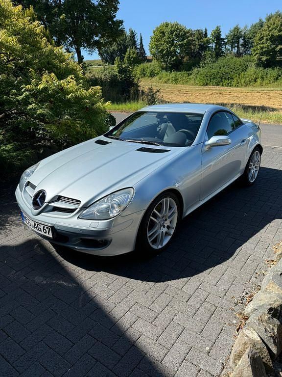 Silber Gebraucht 2008 Mercedes SLK200 Sport Edition Cabrio | 13.500 € (Teuer) - Bild 1/4