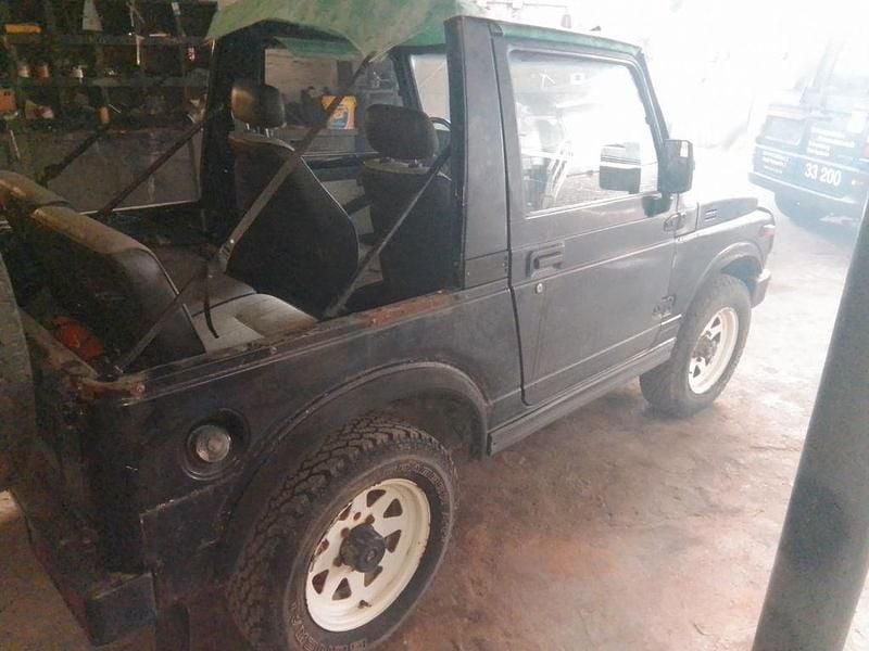 Gebraucht Suzuki Jimny 45 PS (33 kW) 1990 Schwarz SUV