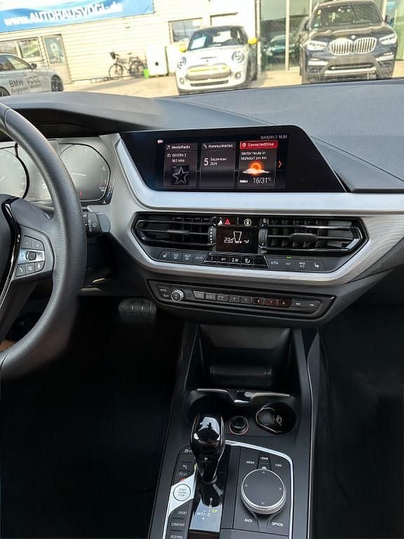 Gebraucht BMW 116 109 PS (80 kW) 2021 Blau Kleinwagen
