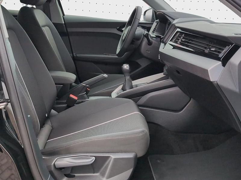 Gebraucht Audi A1 S-Line 116 PS (85 kW) 2025 Mythosschwarz metallic Limousine