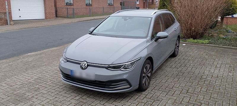 Gebraucht VW Golf VIII Move 110 PS (80 kW) 2023 Grau Kombi