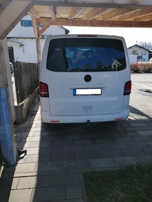 Gebraucht VW T5 Comfortline 140 PS (102 kW) 2011 Weiß Van