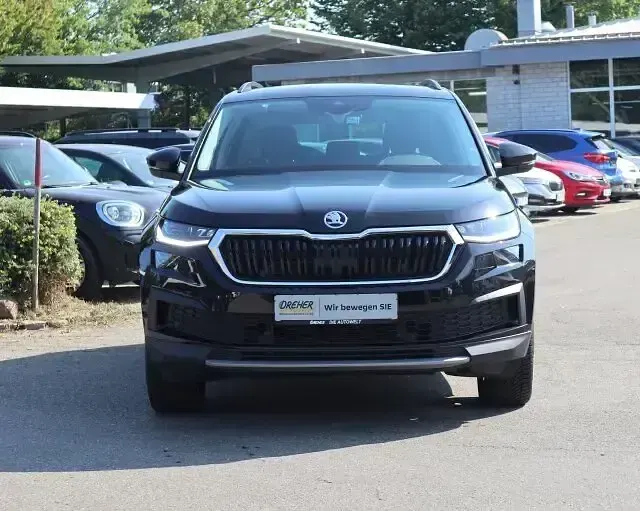 Gebraucht Skoda Kodiaq Tour 150 PS (110 kW) 2024 Schwarzmagic perleffekt SUV