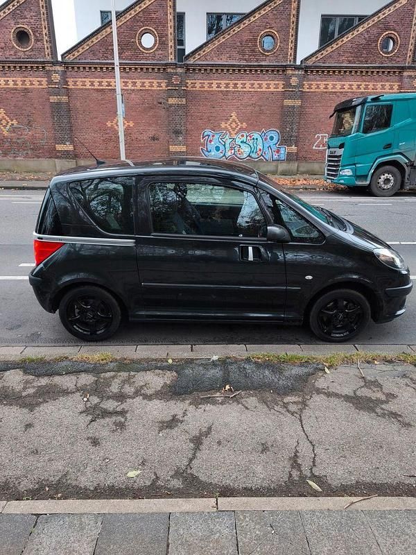 Schwarz Gebraucht 2007 Peugeot 1007 Sport Kleinwagen | 1.000 € (Superpreis) - Bild 1/4