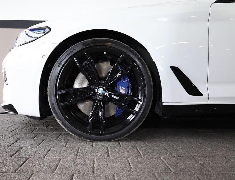 Gebraucht BMW M550 Performance 462 PS (339 kW) 2019 Weiß Limousine