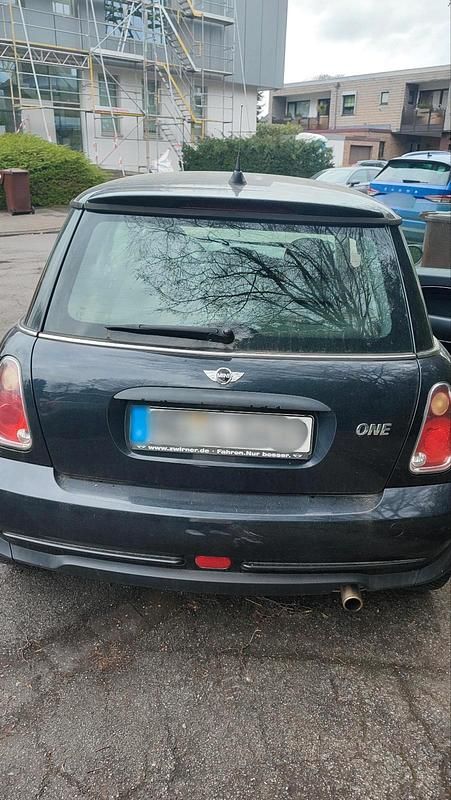 Gebraucht Mini ONE 90 PS (66 kW) 2005 Schwarz Kleinwagen