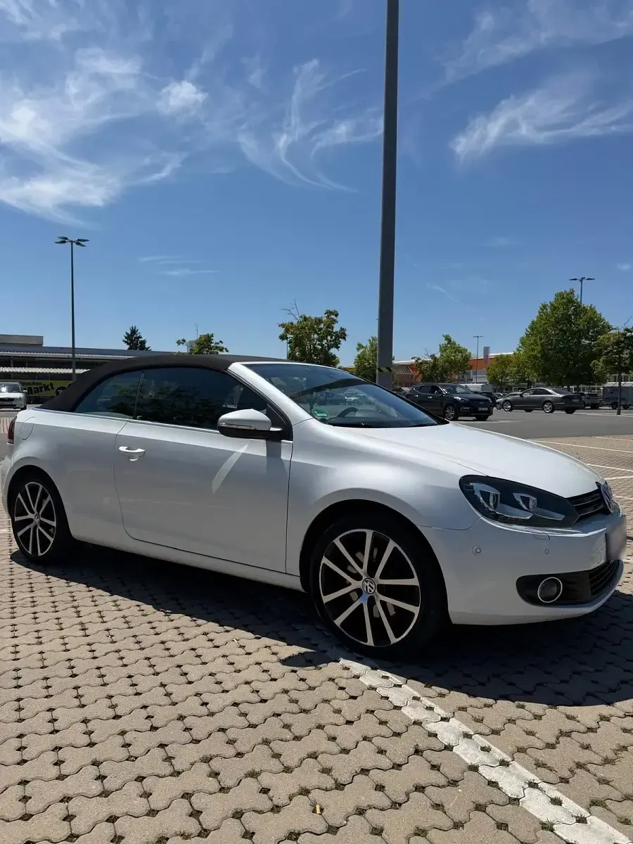 Gebraucht VW Golf Cabriolet 140 PS (102 kW) 2015 Weiß Cabrio