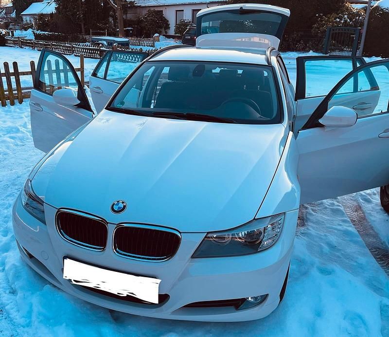 Gebraucht BMW 318 143 PS (105 kW) 2012 Weiß Kombi