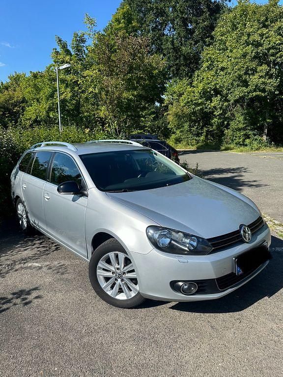 Gebraucht VW Golf VI Style 105 PS (77 kW) 2011 Silber Kleinwagen