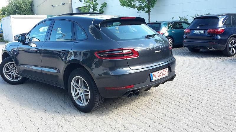 Gebraucht Porsche Macan 252 PS (185 kW) 2017 Grau SUV