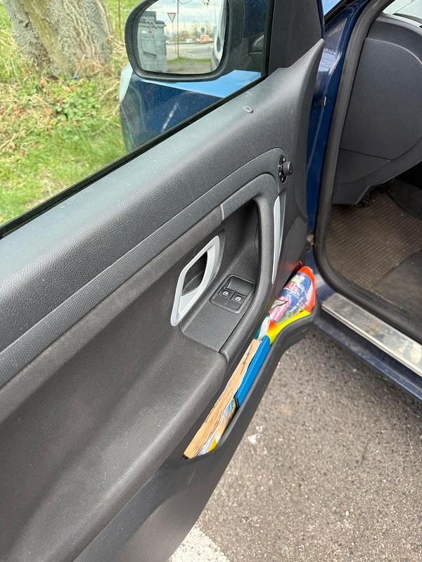 Gebraucht Skoda Fabia 105 PS (77 kW) 2010 Blau Limousine