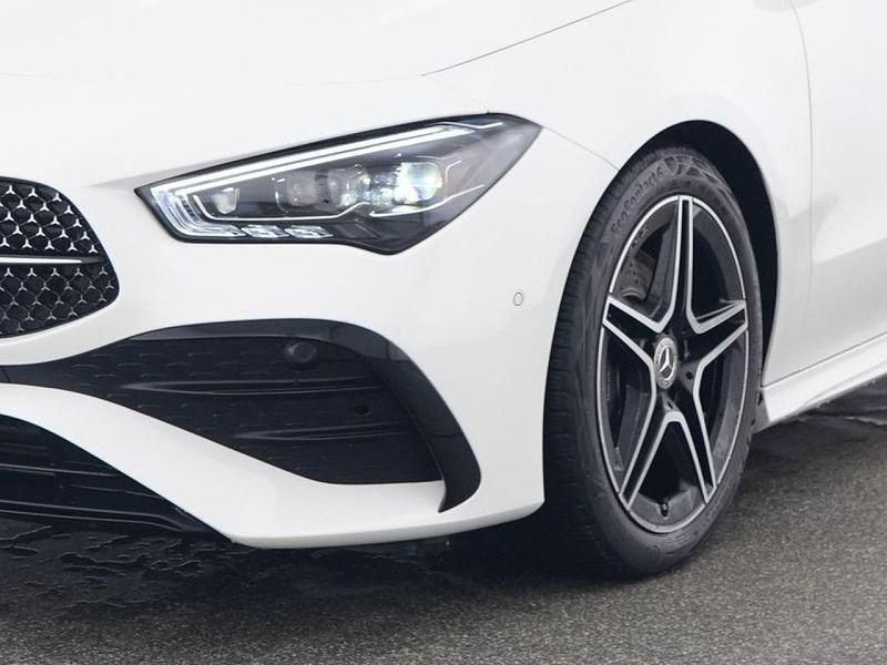 Gebraucht Mercedes CLA220 AMG 190 PS (139 kW) 2024 Weiß Limousine