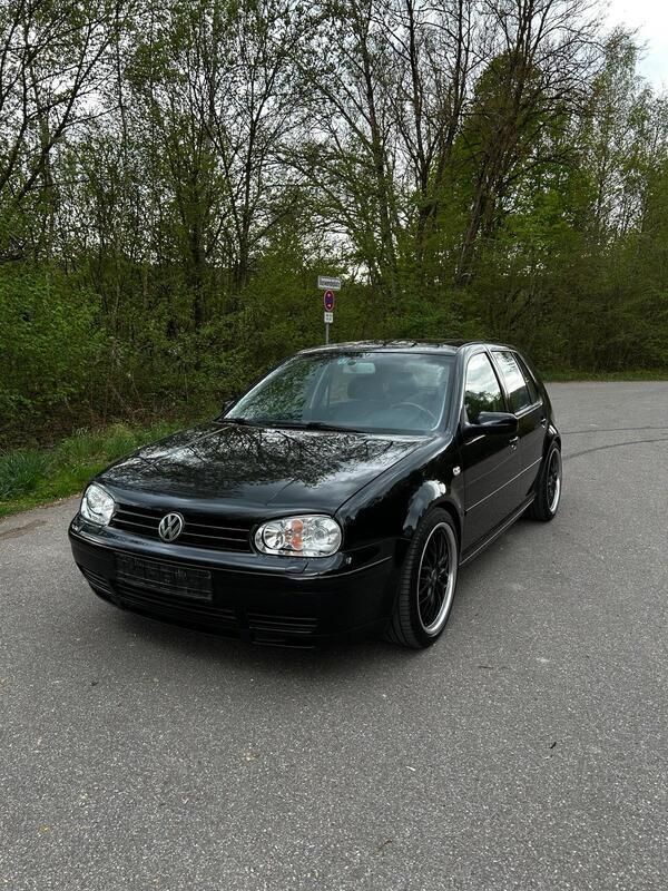 Schwarz Gebraucht 2001 VW Golf IV GTI Limousine | 8.300 € - Bild 1/4