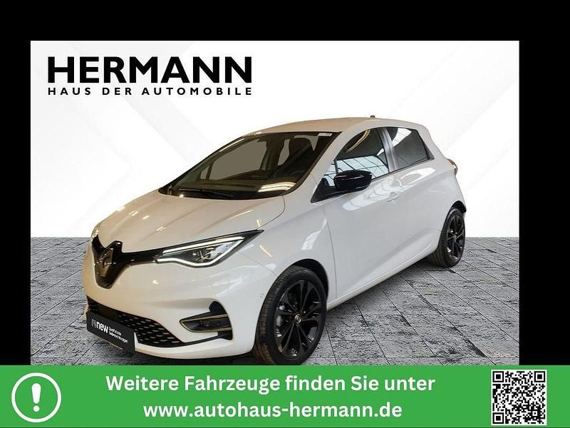 Gebraucht Renault Zoe Iconic 50 kW (69 PS) 2022 Arktisweiß (weiß) Kleinwagen