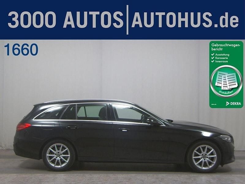Schwarz Gebraucht 2022 Mercedes C220 Avantgarde Kombi | 26.980 € (Superpreis) - Bild 1/4