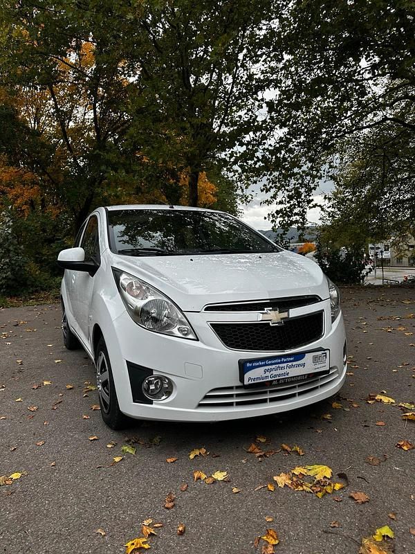 Gebraucht Chevrolet Spark LS 70 PS (51 kW) 2012 Weiß Kleinwagen