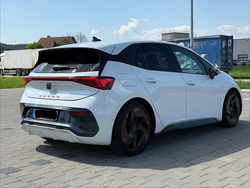 Usata Cupra Born e-Boost 150 kW (204 CV) 2022 Bianco Utilitaria