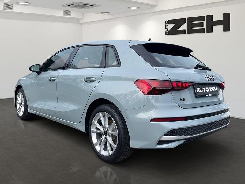 Neu Audi A3 Ambiente 150 PS (110 kW) 2025 Pfeilgrau perleffekt Limousine