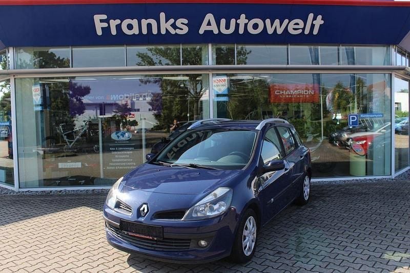 Blau Gebraucht 2008 Renault Clio II Dynamique Limousine | 1.850 € (Guter Preis) - Bild 1/4