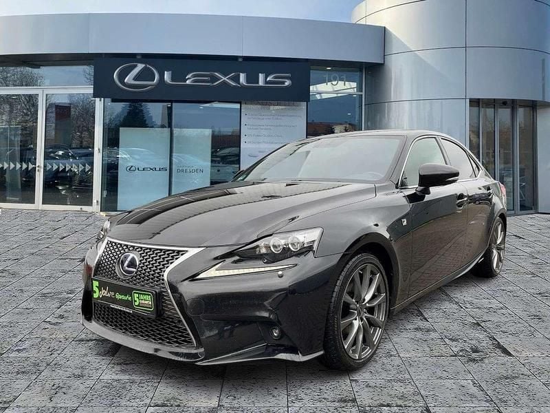 Gebraucht Lexus IS300h Sport Line 181 PS (133 kW) 2016 Diamantschwarz glass flake Limousine