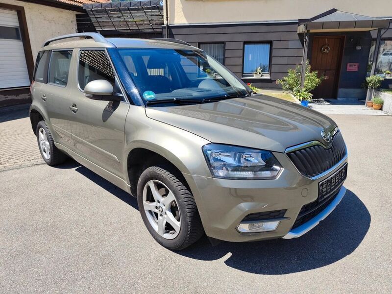 Zelena jungle/jungle gruen Gebraucht 2014 Skoda Yeti Ambition SUV | 4.950 € (Superpreis) - Bild 1/4