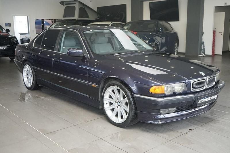Blau Gebraucht 2000 BMW 735 M Sport Limousine | 8.980 € (Guter Preis) - Bild 1/4