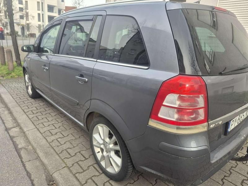 Gebraucht Opel Zafira Edition 150 PS (110 kW) 2007 Van / Kleinbus