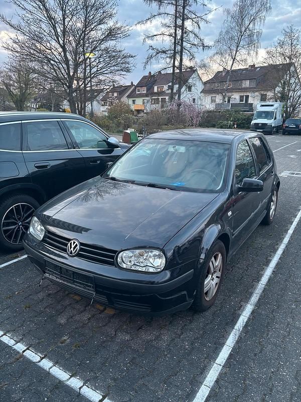 Gebraucht VW Golf IV 75 PS (55 kW) 2001 Schwarz Kleinwagen