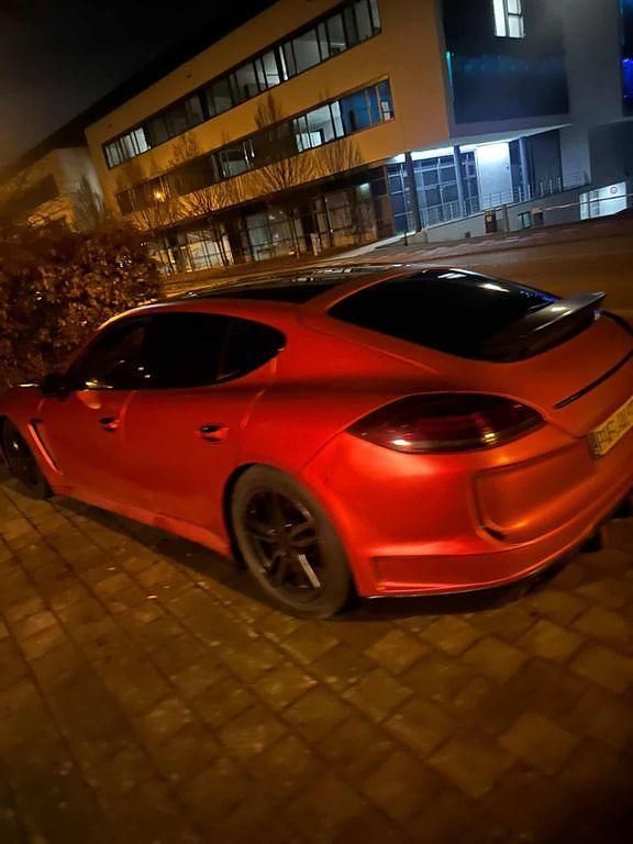 Gebraucht Porsche Panamera 4S 400 PS (294 kW) 2009 Rot Limousine