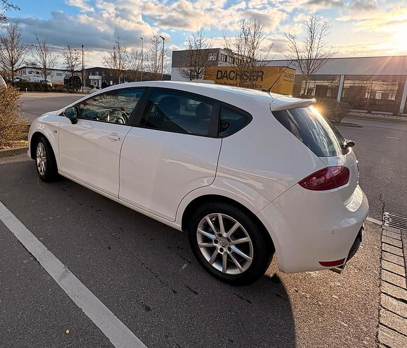 Gebraucht Seat Leon FR 170 PS (125 kW) 2012 Weiß Limousine