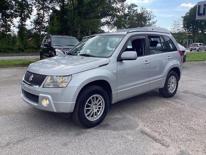 Silber Gebraucht 2007 Suzuki Grand Vitara SUV | 3.499 € (Guter Preis) - Bild 1/4