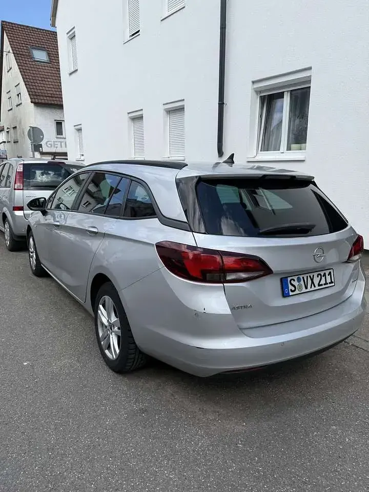 Gebraucht Opel Astra Edition 136 PS (100 kW) 2017 Silber Kombi