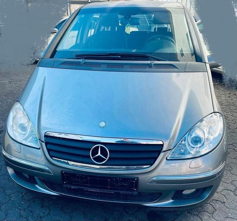 Grau Gebraucht 2008 Mercedes A200 Elegance Van / Kleinbus | 3.950 € (Guter Preis) - Bild 1/4