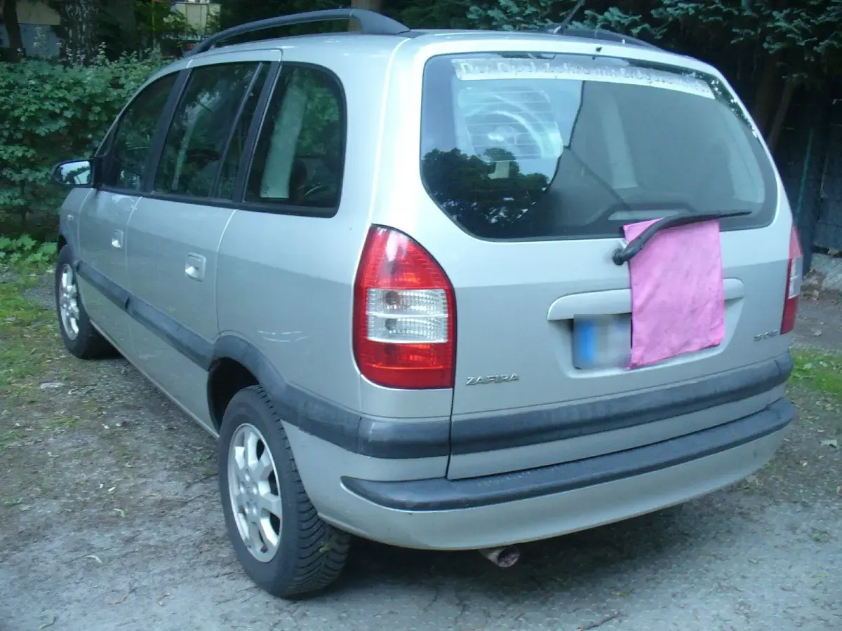 Gebraucht Opel Zafira 97 PS (71 kW) 2005 Silber Van / Kleinbus
