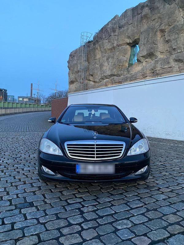 Schwarz Gebraucht 2007 Mercedes S320 Limousine | 6.300 € (Fairer Preis) - Bild 1/4