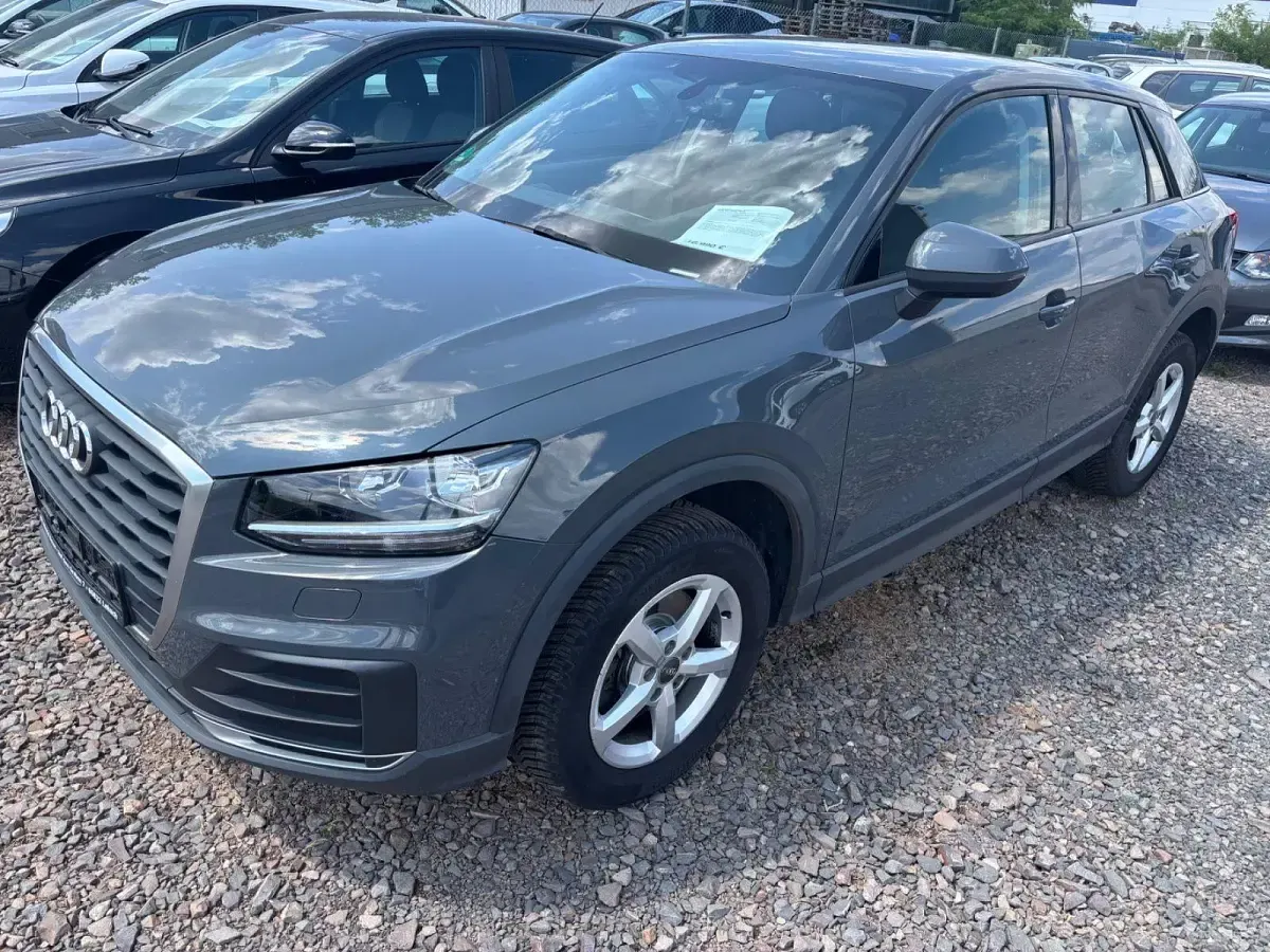 Gebraucht Audi Q2 116 PS (85 kW) 2017 Grau SUV